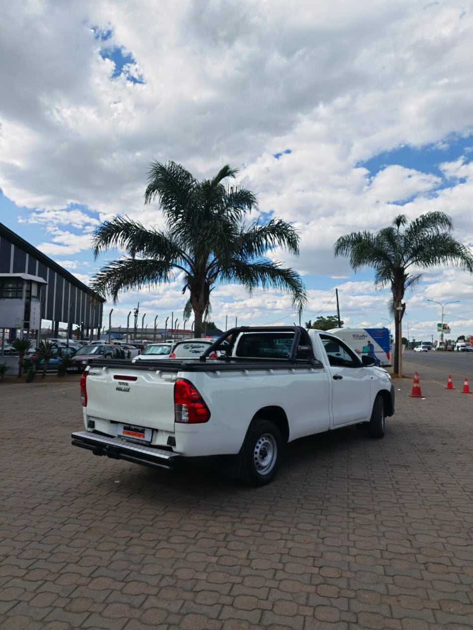 2023 Toyota Hilux 2.4 GD A/C