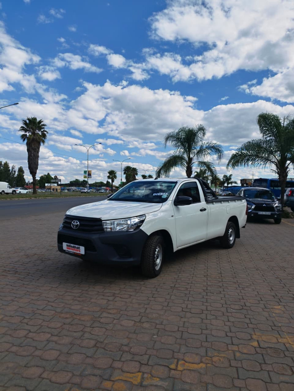 2023 Toyota Hilux 2.4 GD A/C