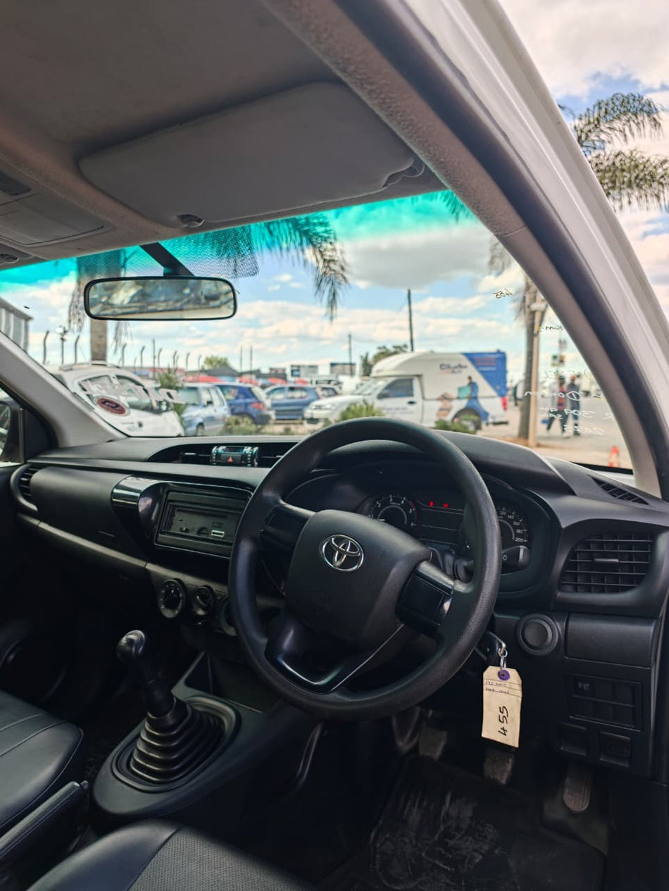 2023 Toyota Hilux 2.4 GD A/C