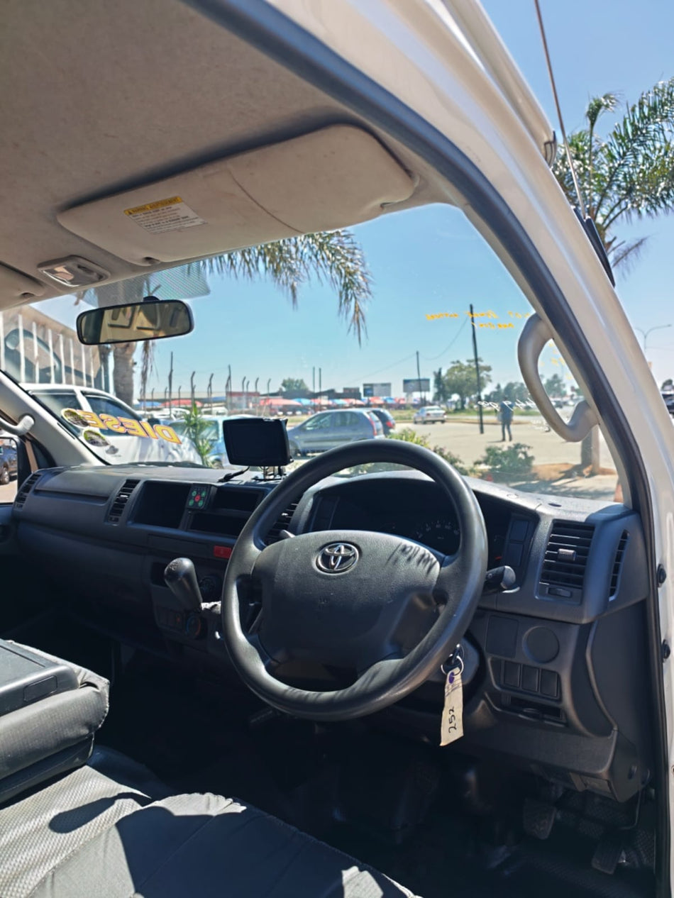 2016 Toyota Quantum 2.5 D4D Ambulance