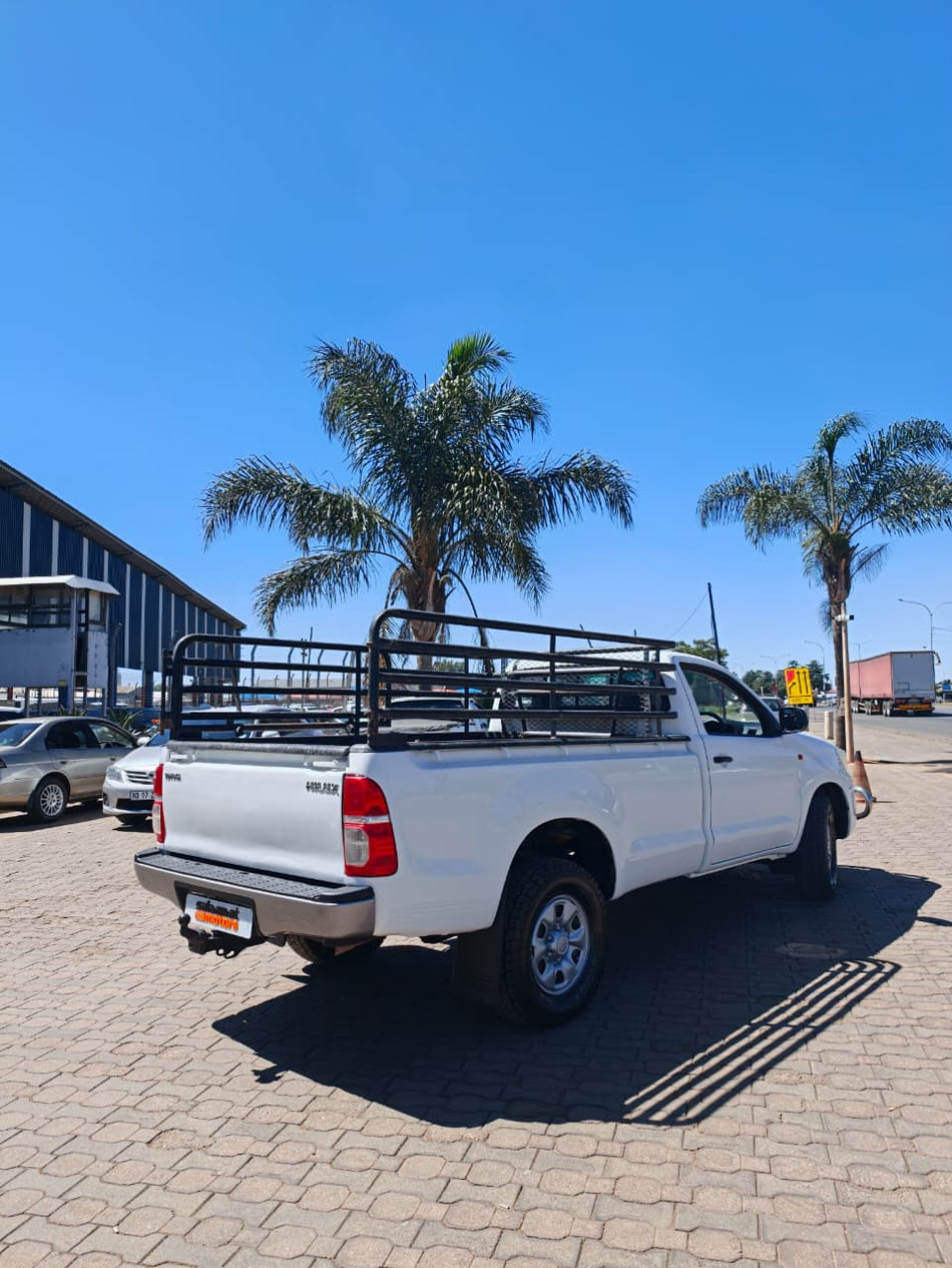 2015 Toyota Hilux 2.5 D4D SRX Raised Body 4x2