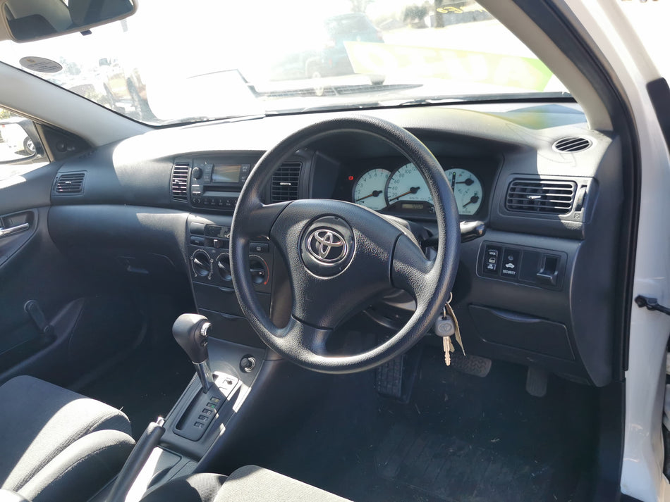 Toyota Corolla 160i GLE A/T