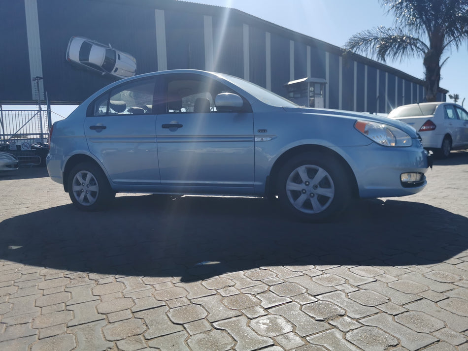 2010 Accent  Hyundai 1.6