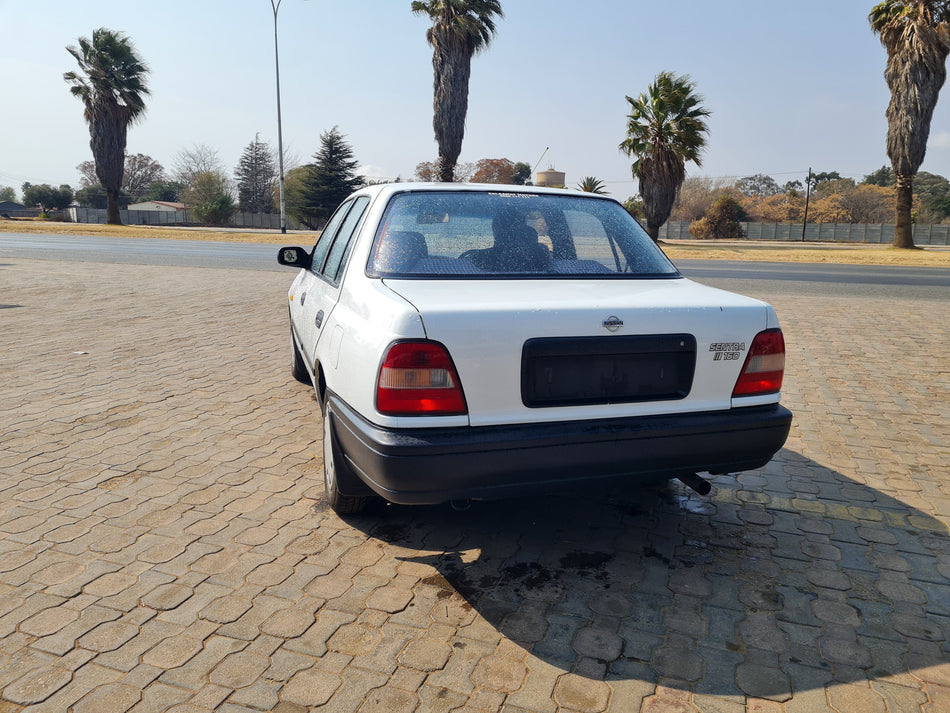 1993 Nissan Sentra 160