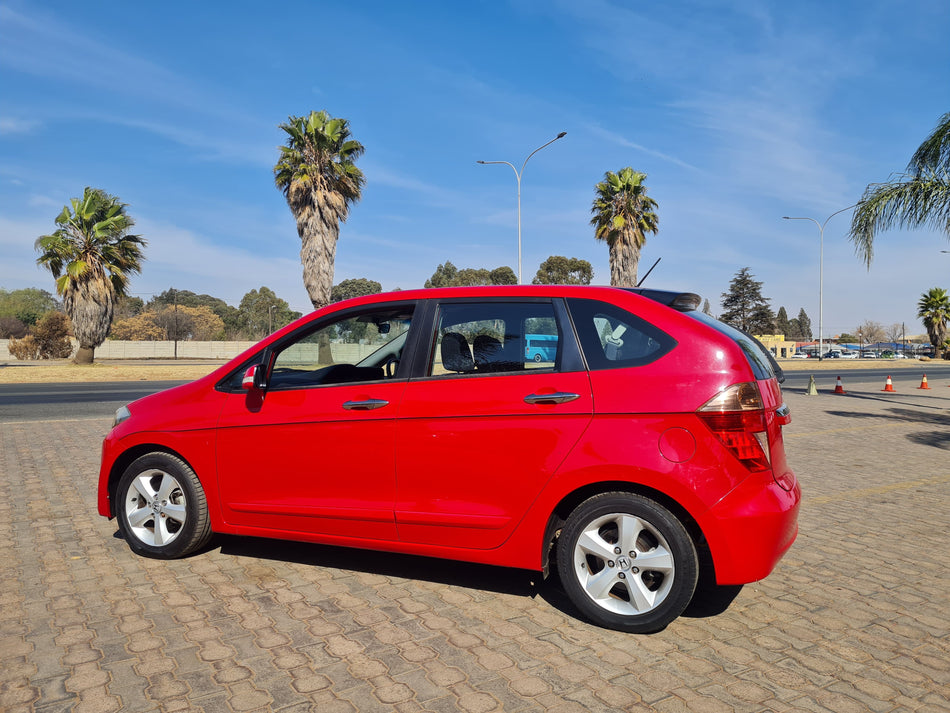 2007 Honda Fr-v 1.8 6 seater frv