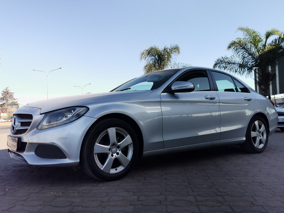 2014 Mercedes-Benz C180