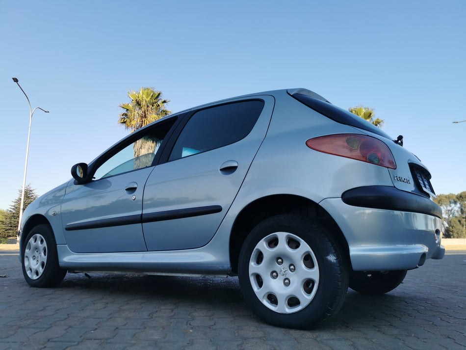 2005 Peugeot 206