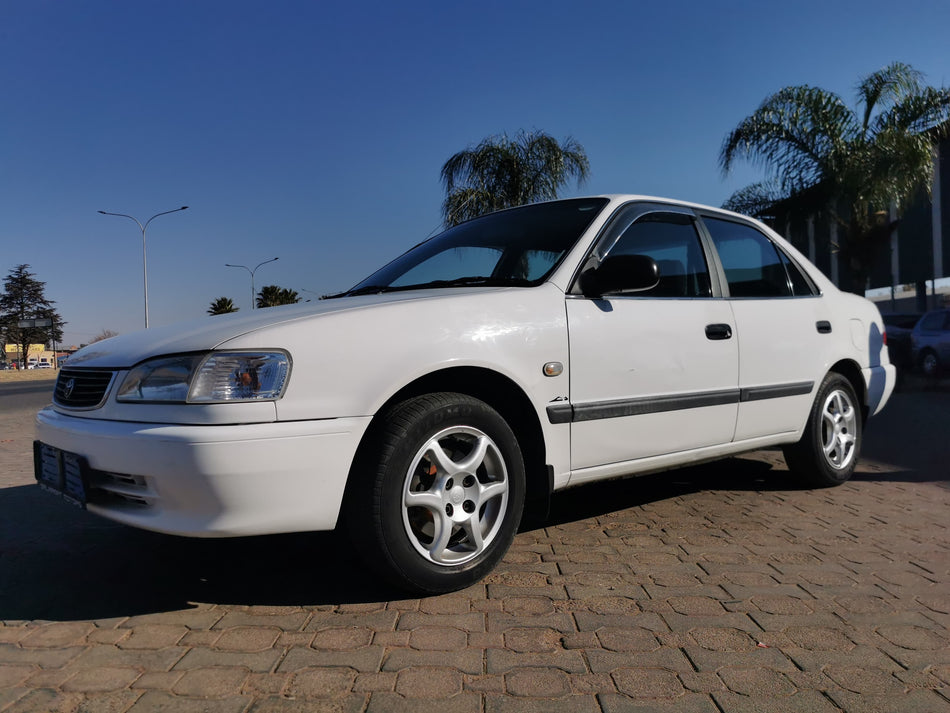 2002 Toyota Corolla 160i