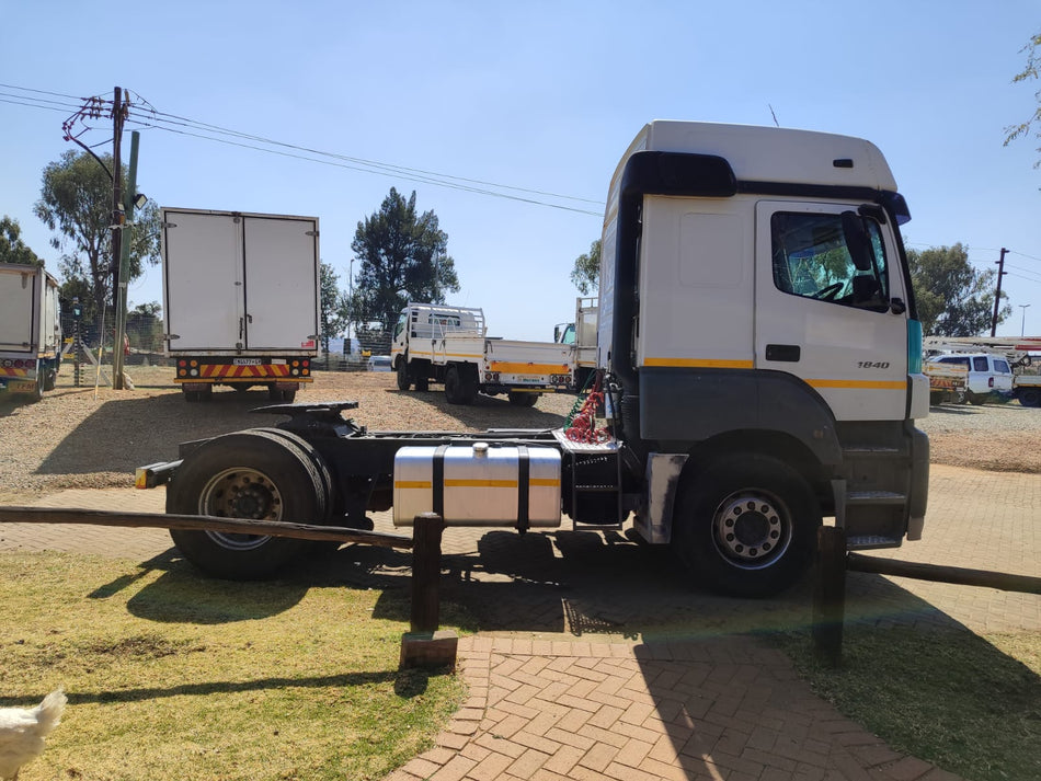 2010 Mercedes Benz Axor