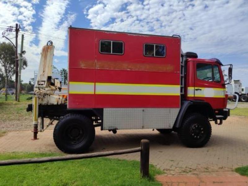 1997 Mercedes-Benz ECO LINER 4X4 crane Fire Truck