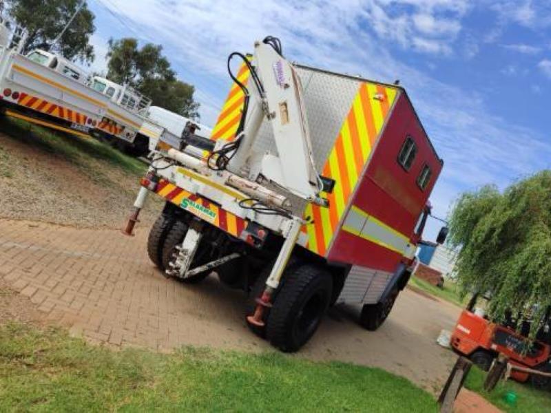 1997 Mercedes-Benz ECO LINER 4X4 crane Fire Truck