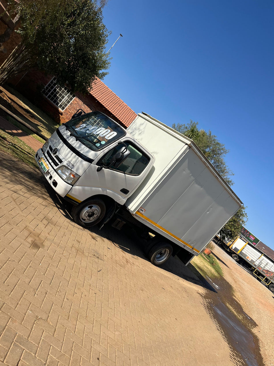 2007 Toyota dyna 4-093 2 ton v/body