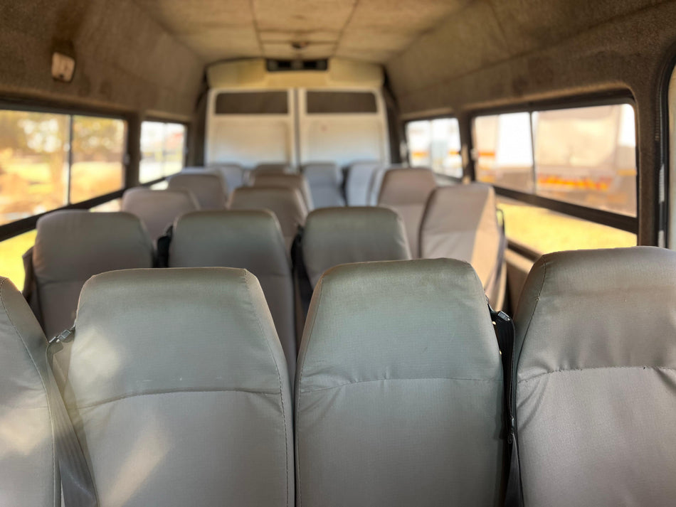 2007 Mercedes Benz Sprinter 416 22 seater