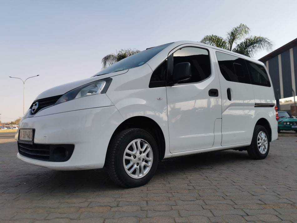 2015 Nissan NV200 7 seater