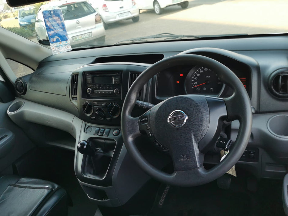 2015 Nissan NV200 7 seater