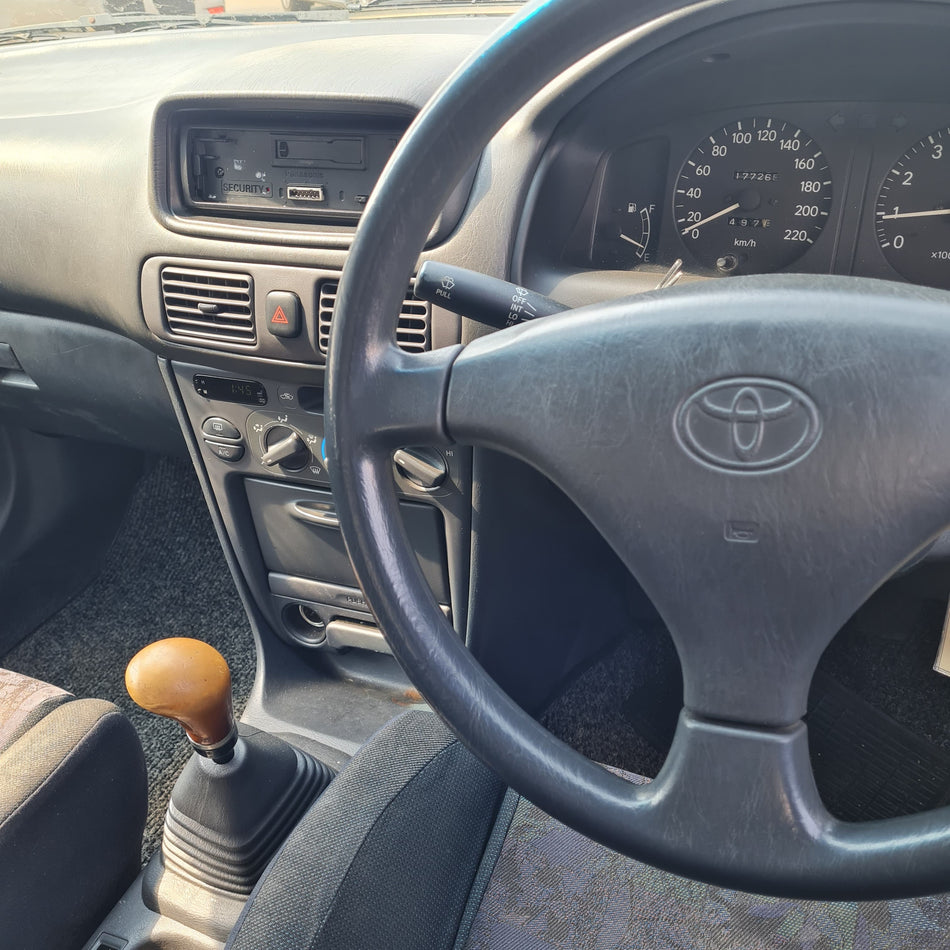 2000 Toyota Corolla 160i gle