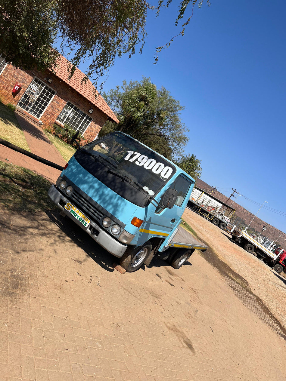 2009 Toyota dyna flat deck