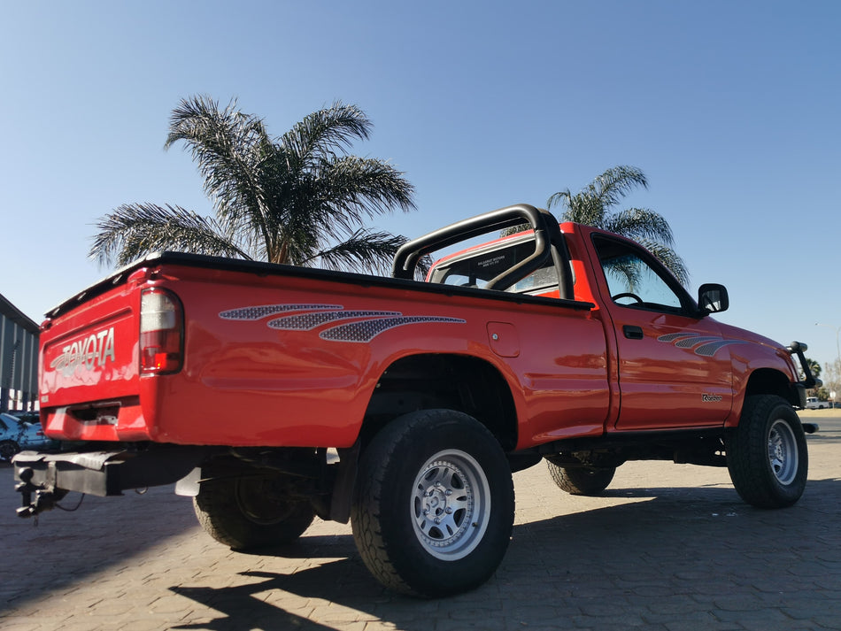 2000 Toyota Hilux 4X4 diesel