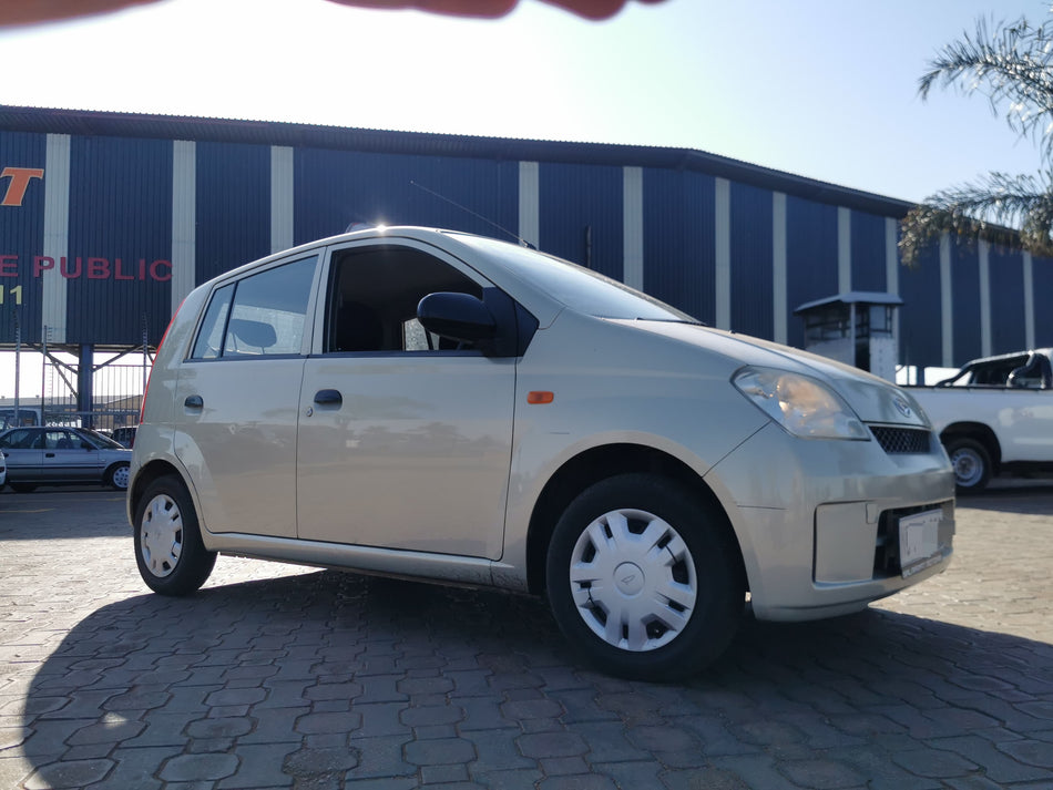 2005 Daihatsu Charade AUTO