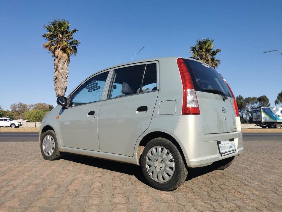 2005 Daihatsu Charade AUTO