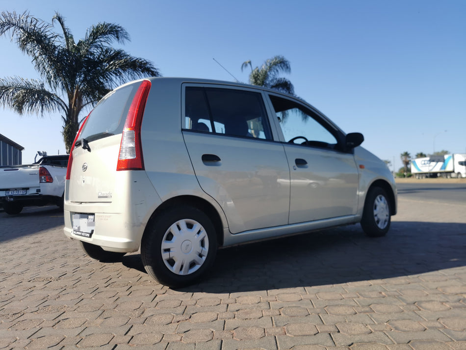 2005 Daihatsu Charade AUTO