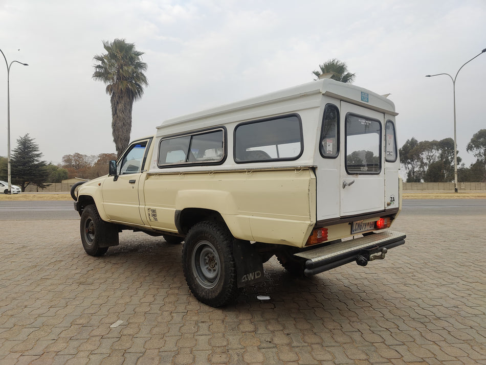 1988 Toyota Hilux 2.2 4Y 4X4 s/c 99,000 kms fsh