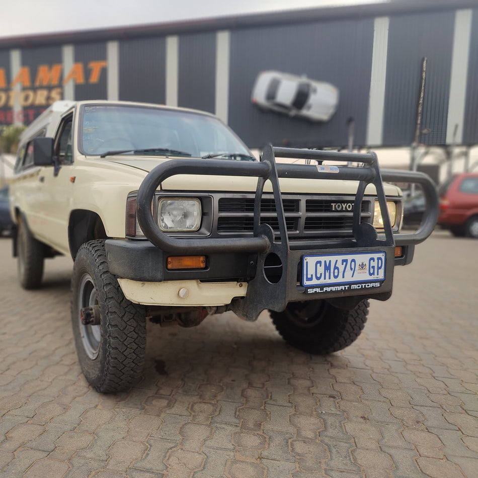 1988 Toyota Hilux 2.2 4Y 4X4 s/c 99,000 kms fsh