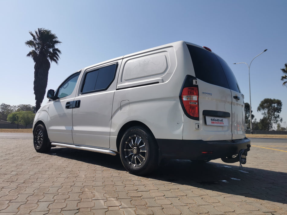 2011 Hyundai H1 diesel p/v manual