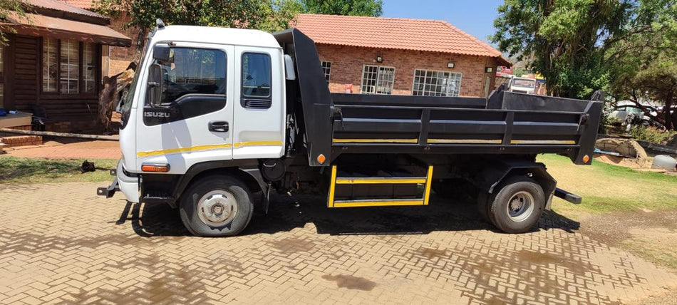 2006 Isuzu FRR 500 tipper