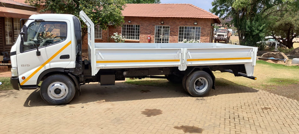 2010 Hino 300 Dropside