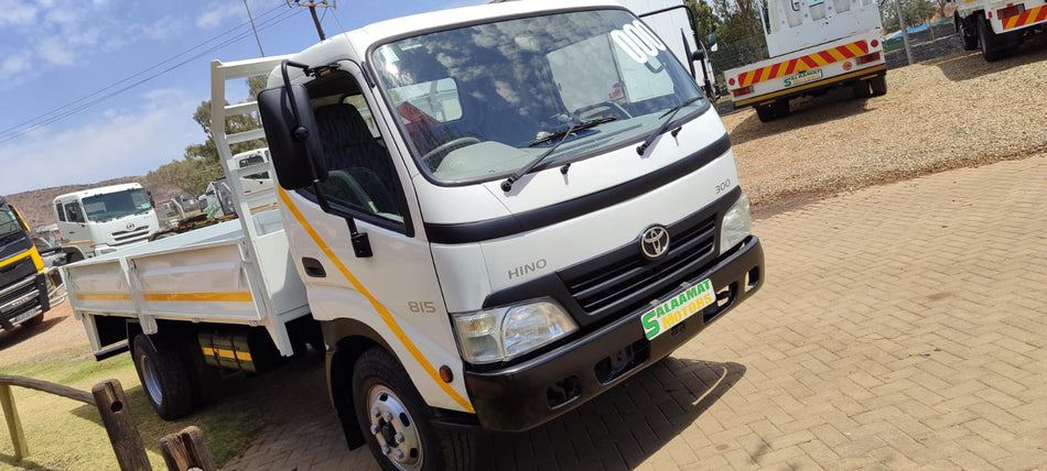 2010 Hino 300 Dropside