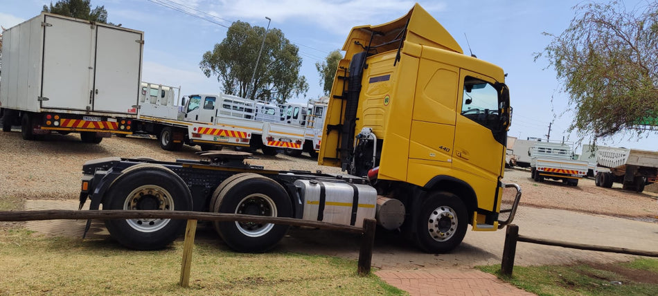 2019 Volvo FH 440 automatic horse