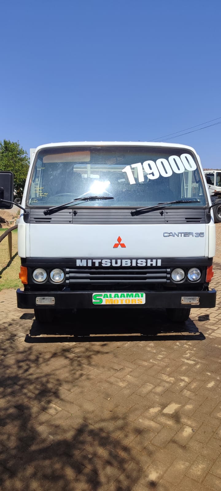 1990 Mitsubishi Canter