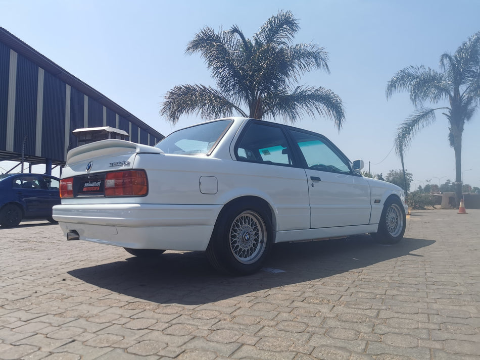 1989 BMW 325is shadowline