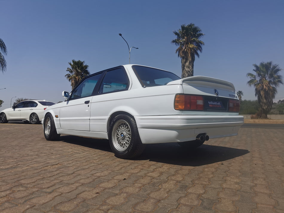 1989 BMW 325is shadowline