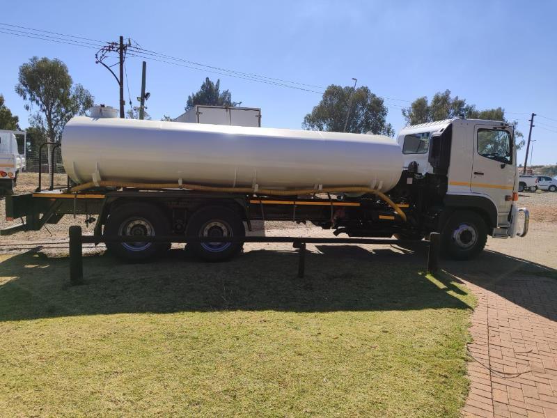 2020 Hino 500 Series 2836 Water Tanker 15000L