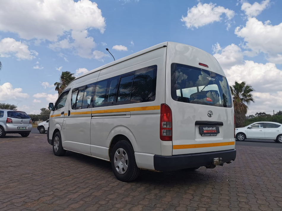 2009 Toyota Quantum sesfikile 2.7vvti 15 Seater