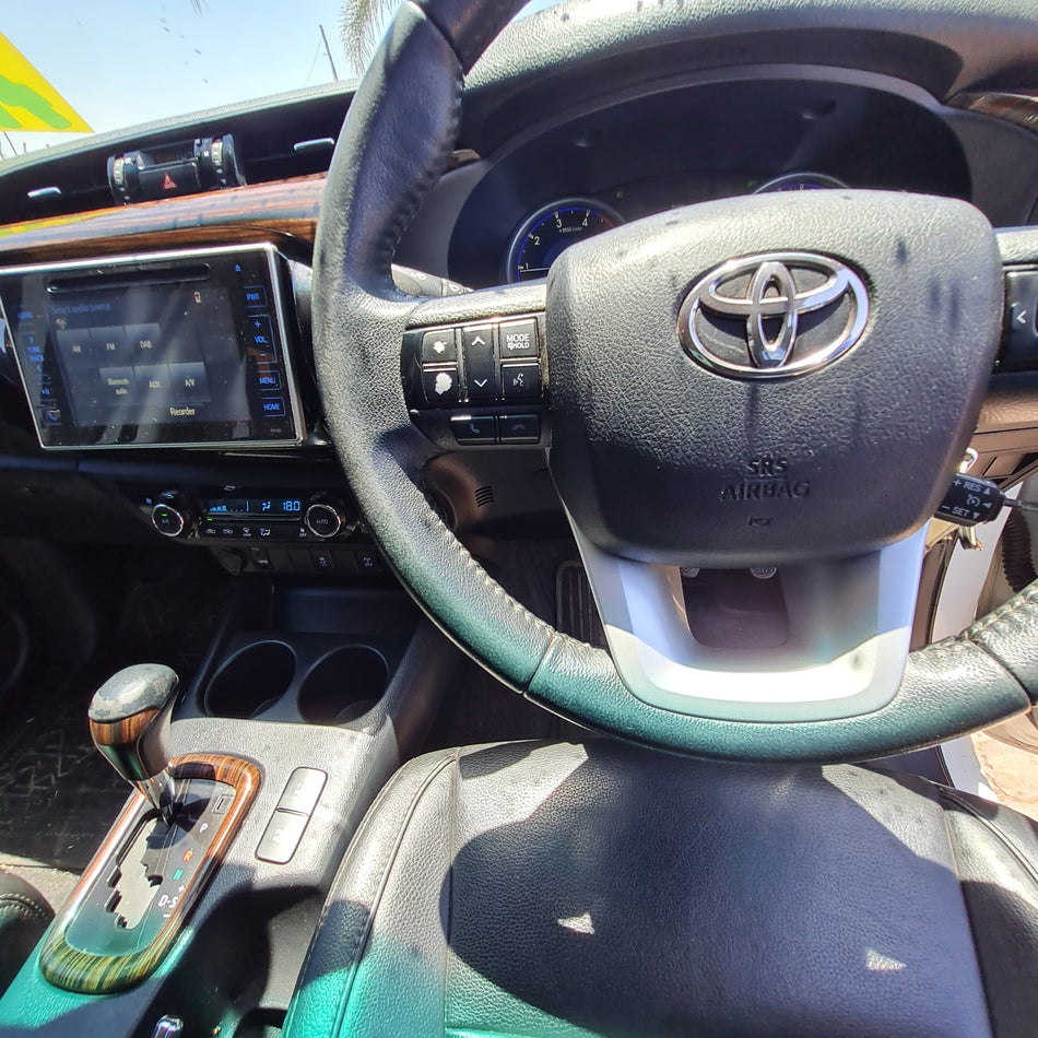 2016 Toyota Hilux 2.8 gd6 Automatic