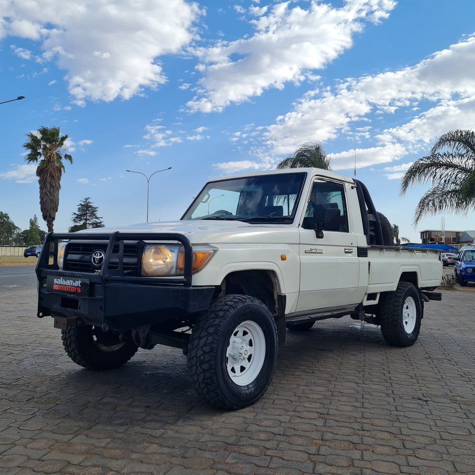 2010 Toyota Land-Cruiser 4.2 Diesel Wide Nose