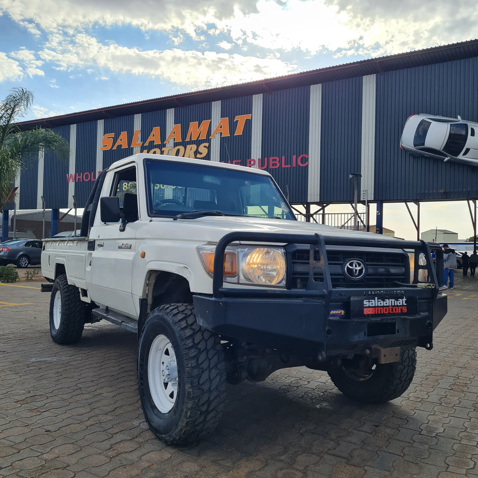 2010 Toyota Land-Cruiser 4.2 Diesel Wide Nose