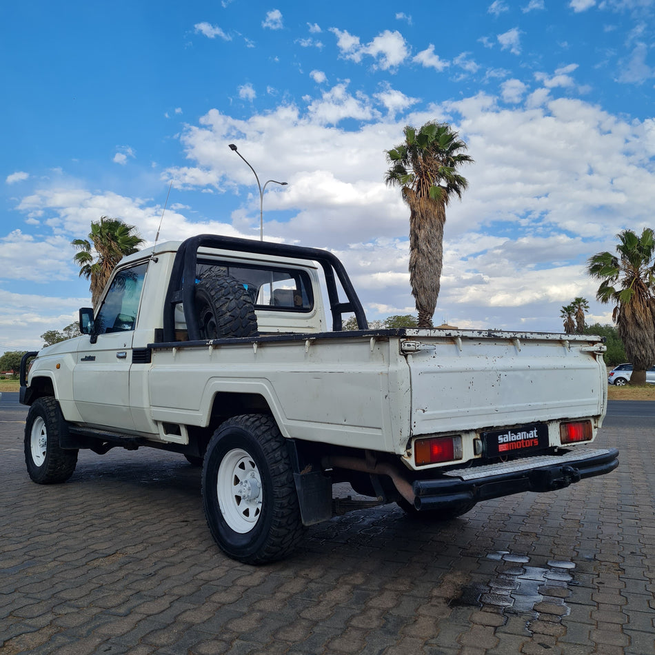 2010 Toyota Land-Cruiser 4.2 Diesel Wide Nose