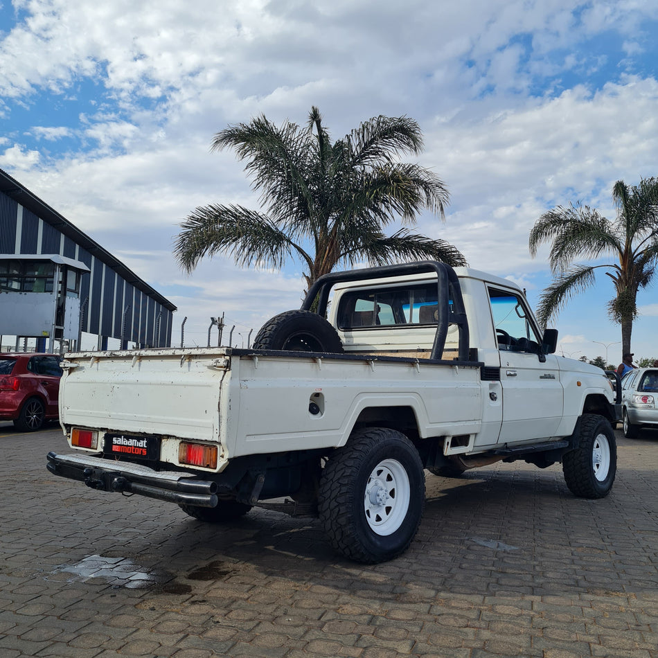 2010 Toyota Land-Cruiser 4.2 Diesel Wide Nose