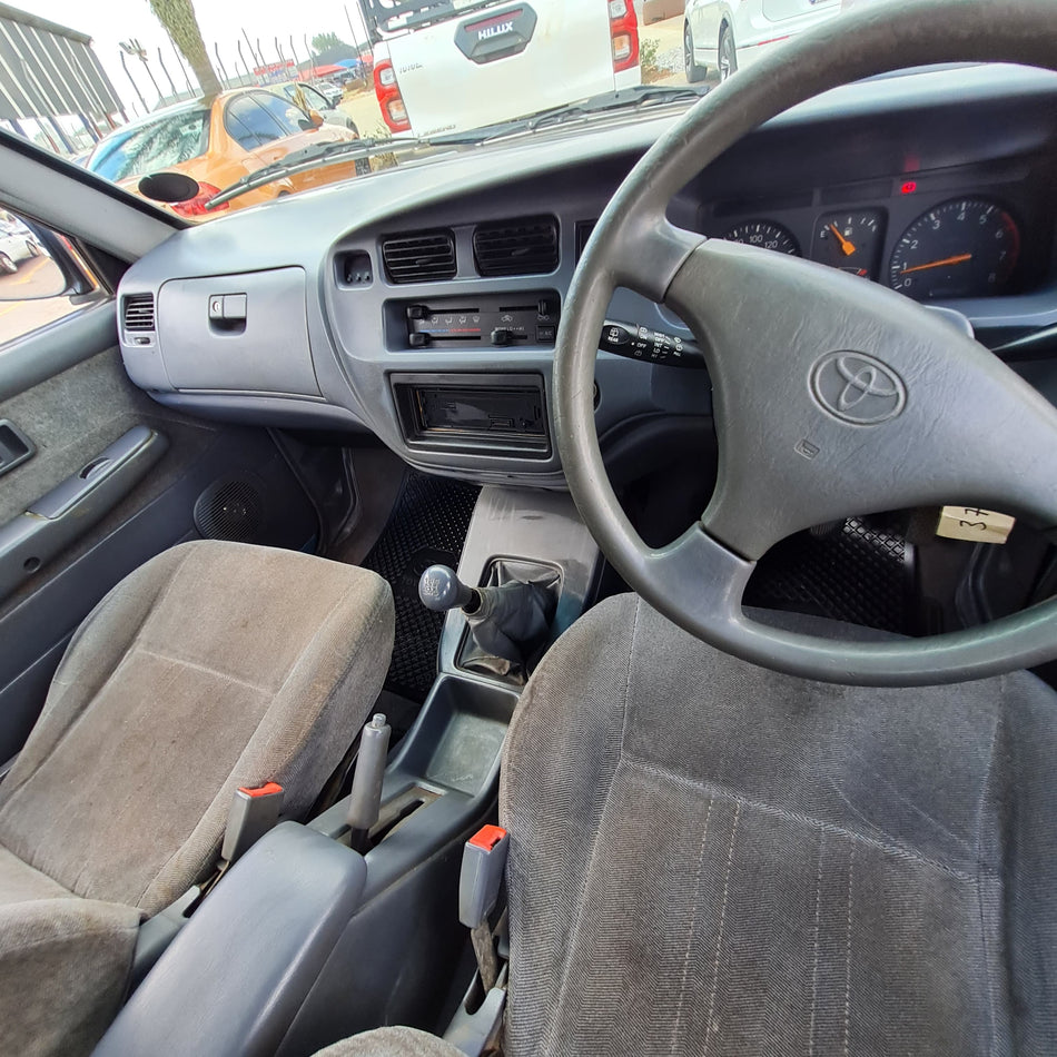 Toyota Condor 2.4i