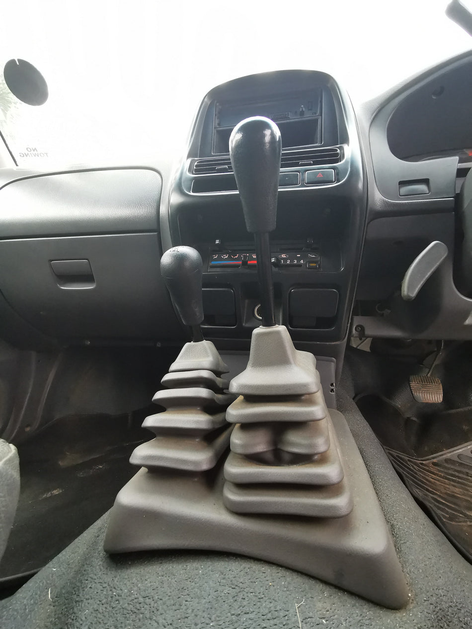 2013 Nissan Hardbody 2.4i 4x4