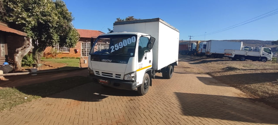 2008 Isuzu NPR 300 V/body