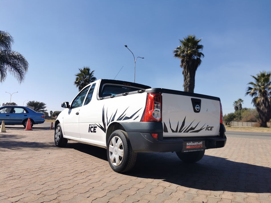 2018 Nissan NP200