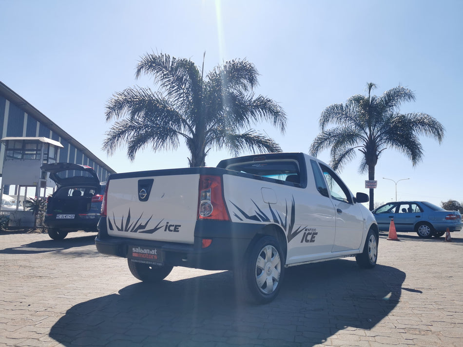 2018 Nissan NP200