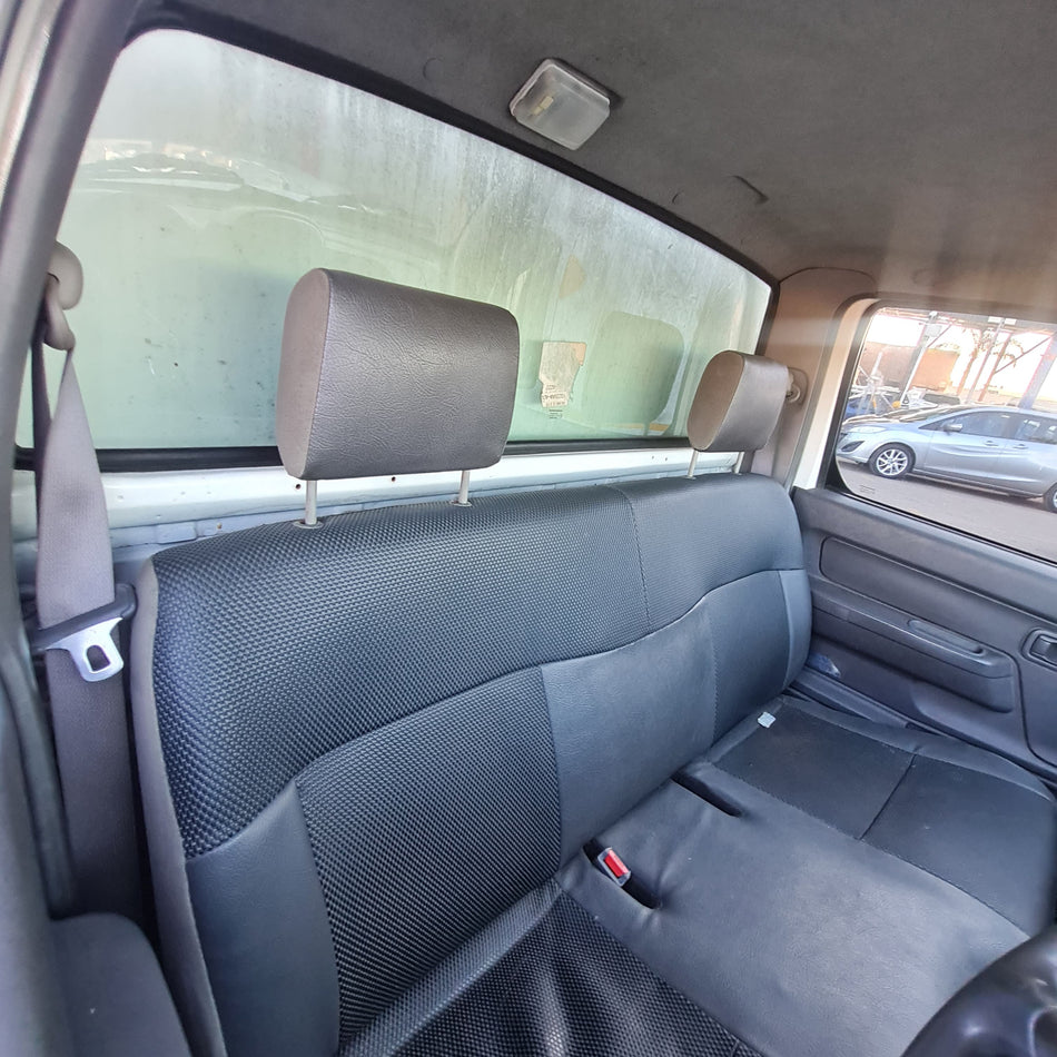2016 Nissan Hardbody Np300 low kms