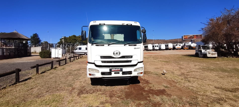 2013 UD QUON CW 26370 TIPPER