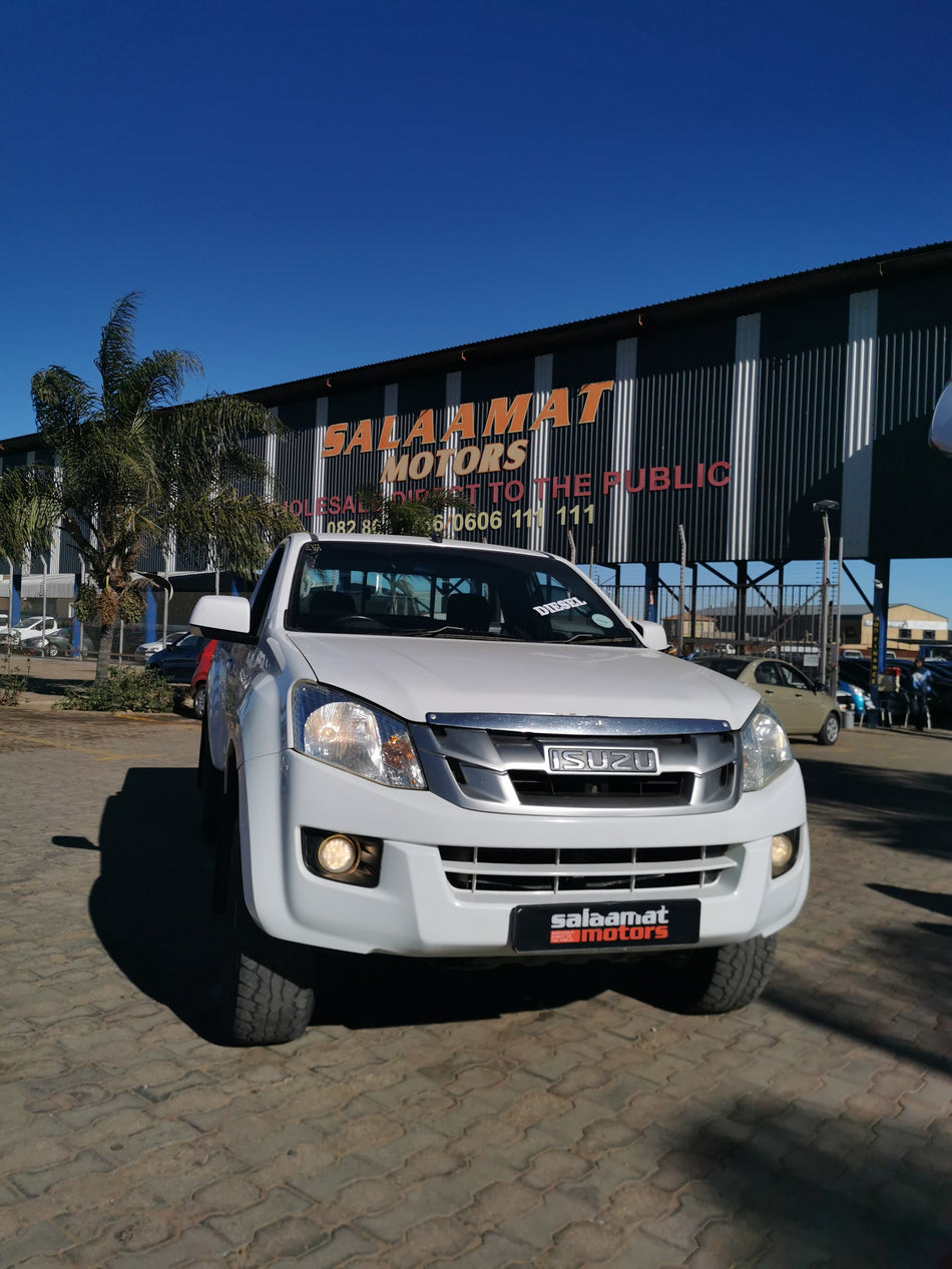 2015 Isuzu KB250D raised body